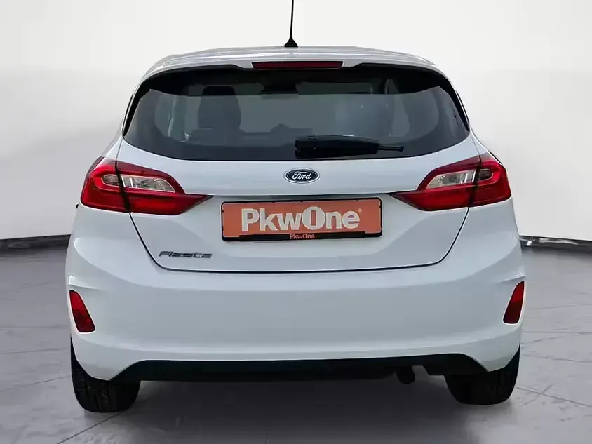 Gebraucht Ford Fiesta 75 PS (55 kW) 2021 Weiß Kleinwagen