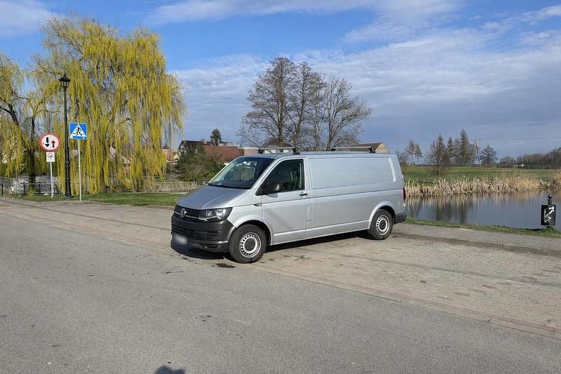 Gebraucht VW Transporter 140 PS (102 kW) 2016 Silber Van