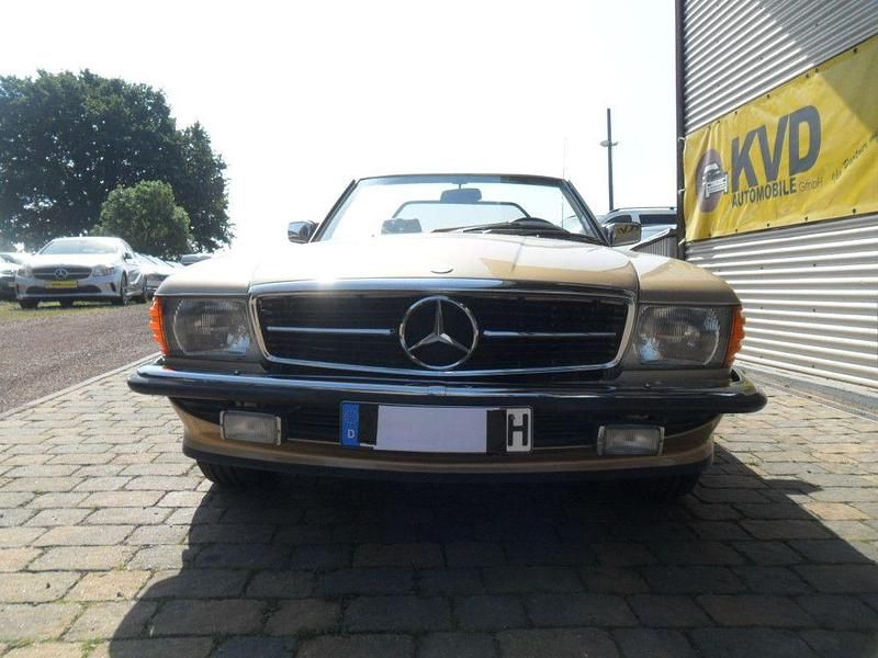 Gebraucht Mercedes 560 1987 Gold Cabrio