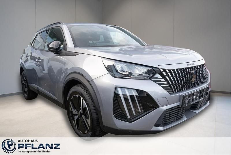 Gebraucht Peugeot 2008 Allure 131 PS (96 kW) 2023 Silber SUV