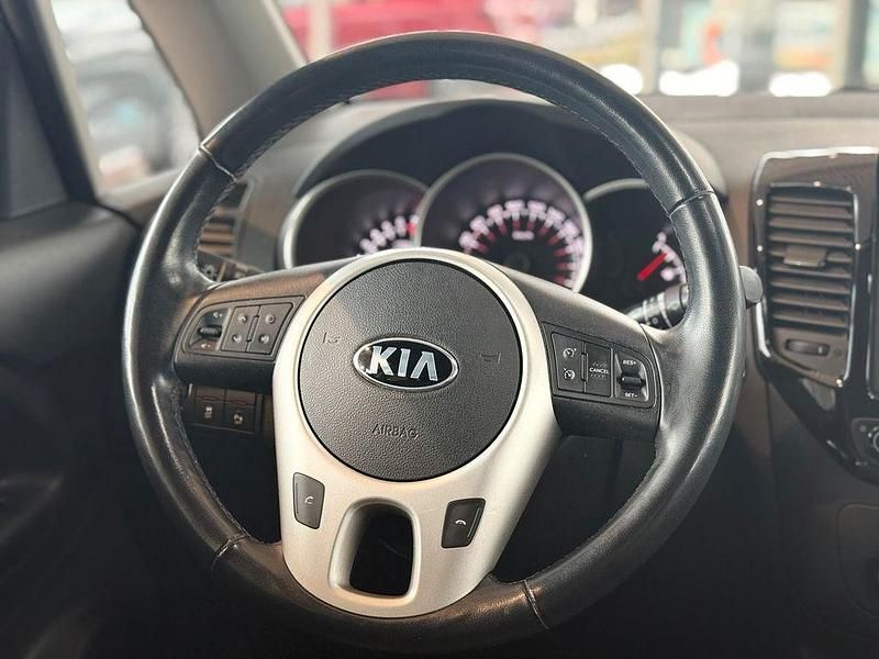 Gebraucht Kia Venga Platinum Edition 125 PS (91 kW) 2017 Grau Kleinwagen