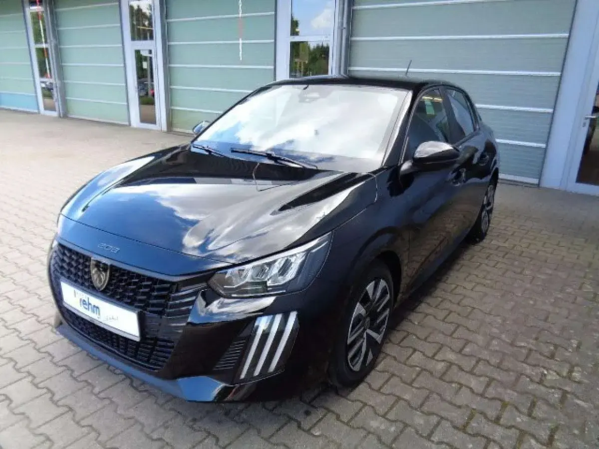 Gebraucht Peugeot 208 Style 101 PS (74 kW) 2026 Perla nera schwarz Kleinwagen