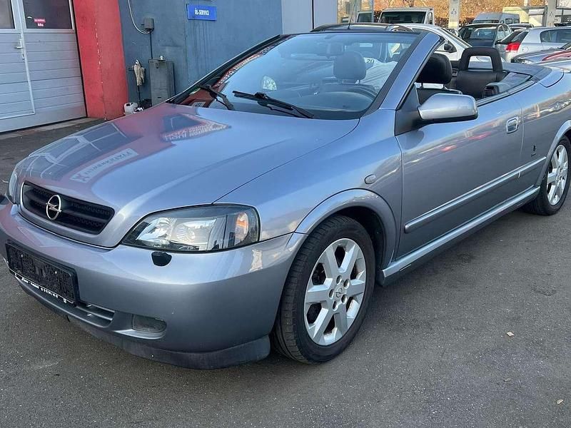 Gebraucht Opel Astra Cabriolet Edition 147 PS (108 kW) 2004 Silber Cabrio