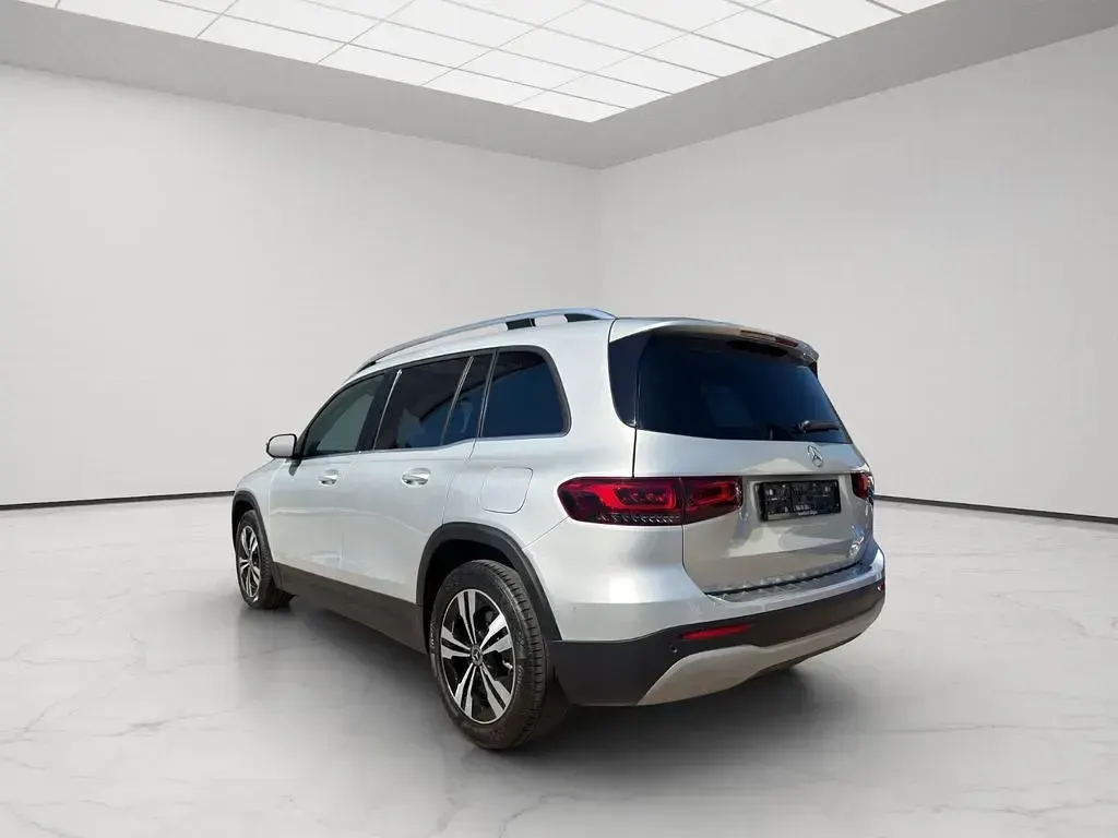 Gebraucht Mercedes GLB220 190 PS (139 kW) 2023 Silber SUV