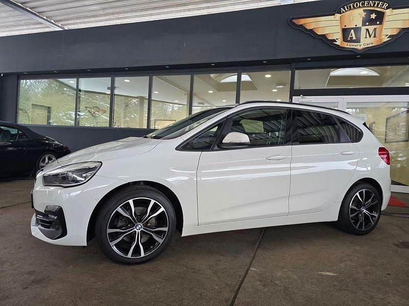 Gebraucht BMW 220 Active Tourer Sport Line 192 PS (141 kW) 2018 Weiß Van / Kleinbus