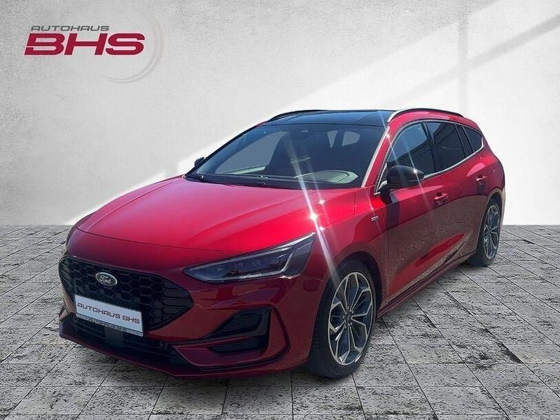 Gebraucht Ford Focus ST-Line X 155 PS (114 kW) 2023 Fantastic red (rot) Kombi