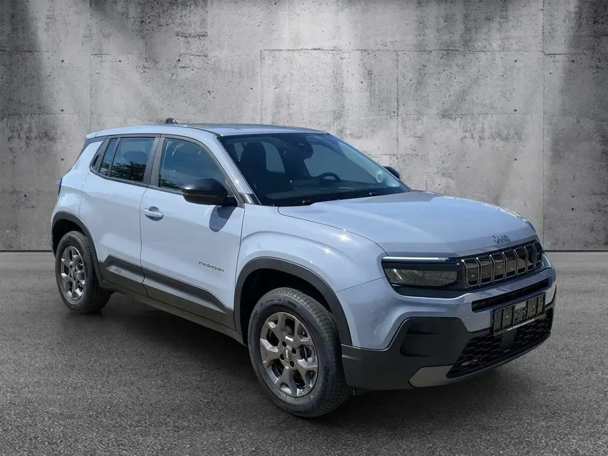 Neu Jeep Avenger 110 PS (80 kW) 2025 Volcano SUV