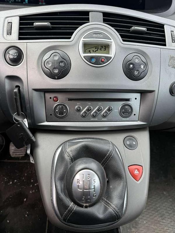 Gebraucht Renault Scénic III Exception 111 PS (81 kW) 2009 Rot dyna Van / Kleinbus