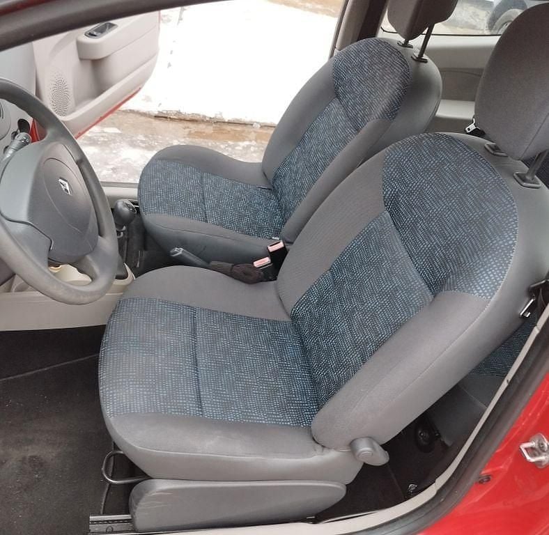 Gebraucht Renault Twingo Authentique 58 PS (42 kW) 2009 Rot Kleinwagen