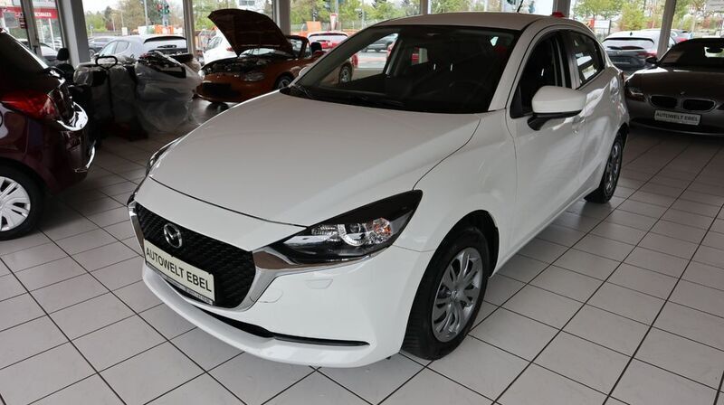 Weiß Gebraucht 2022 Mazda 2 Limousine | 13.610 € (Guter Preis) - Bild 1/4