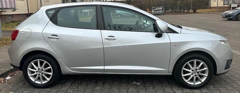 Gebraucht Seat Ibiza Style 86 PS (63 kW) 2011 Silber Kleinwagen