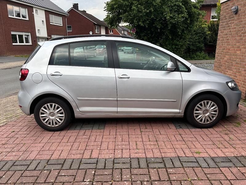 Gebraucht VW Golf Plus Cross Trendline 80 PS (58 kW) 2011 Silber Van / Kleinbus