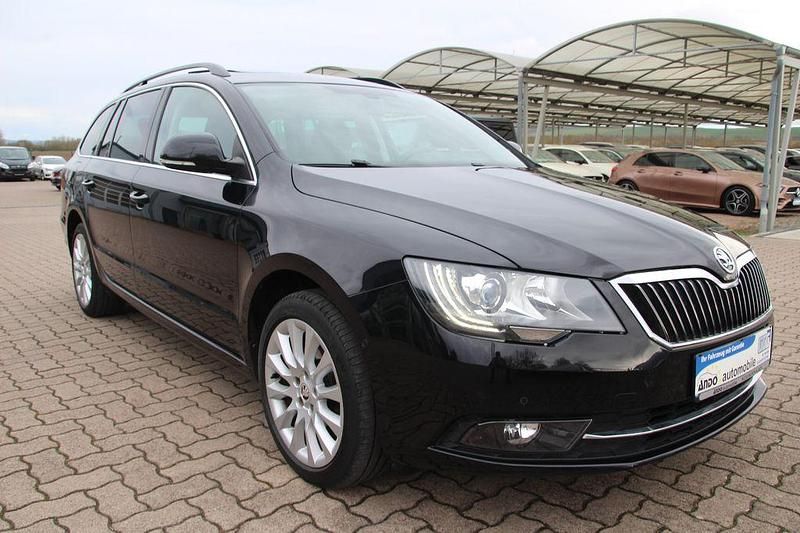 Gebraucht Skoda Superb Exclusive 170 PS (125 kW) 2015 Schwarz Kombi
