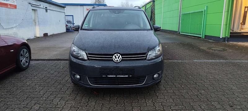 Gebraucht 2015 VW Touran Highline Van / Kleinbus | 10.799 € (Fairer Preis) - Bild 1/4