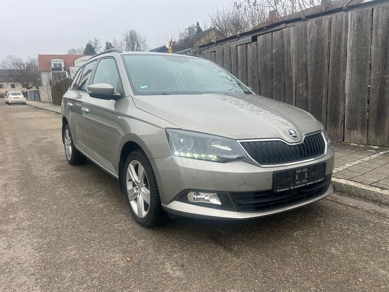 Gebraucht Skoda Fabia 90 PS (66 kW) 2015 Beige Kleinwagen