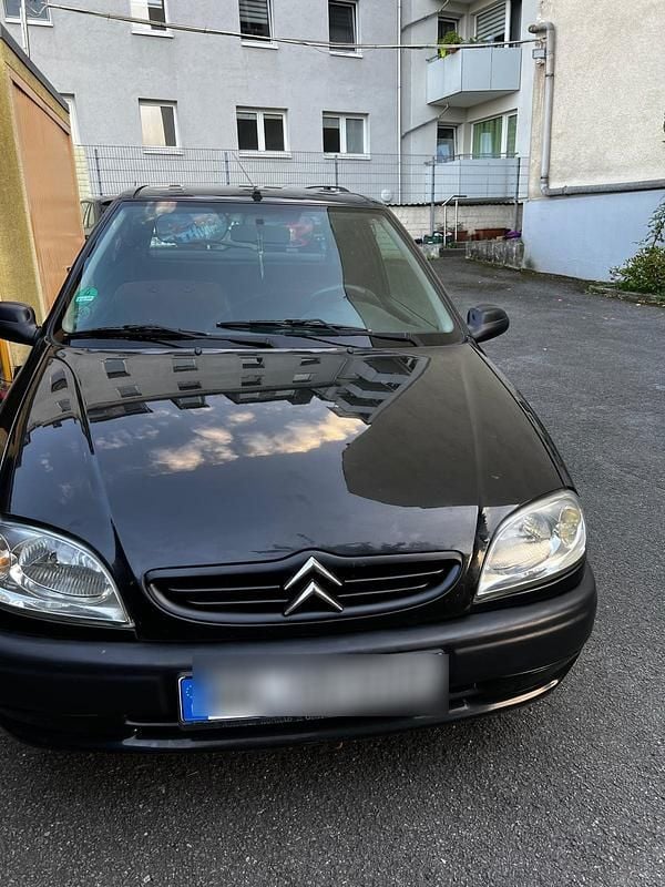 Schwarz Gebraucht 2003 Citroën Saxo Kleinwagen | 1.500 € (Fairer Preis) - Bild 1/4