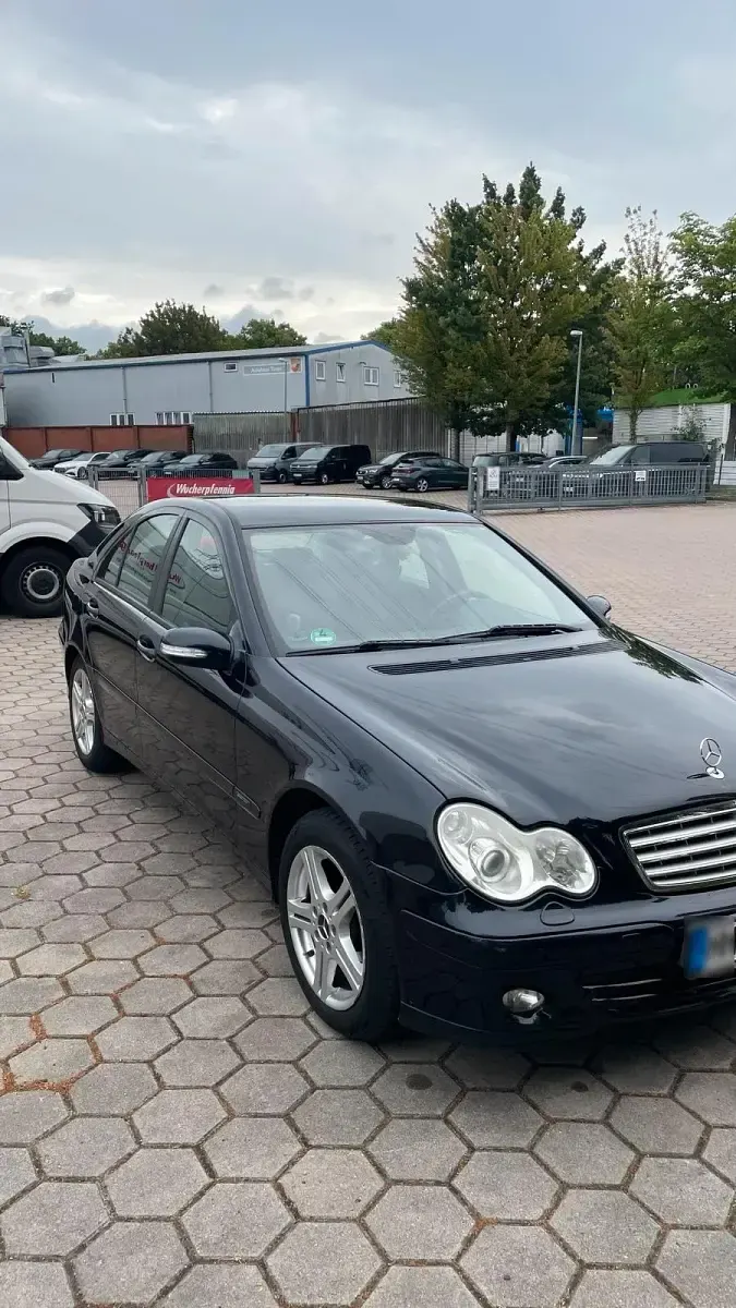 Gebraucht Mercedes C200 122 PS (89 kW) 2006 Schwarz Limousine