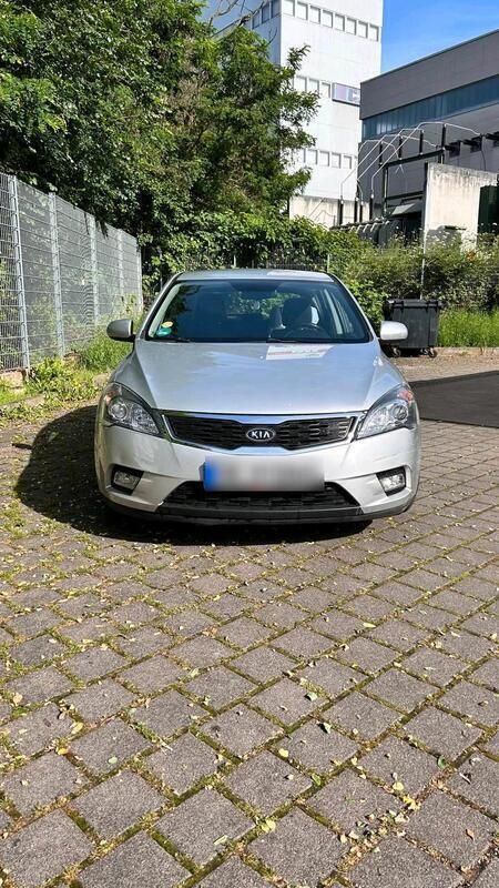 Gelb Gebraucht 2010 Kia Ceed Kombi | 4.700 € (Fairer Preis) - Bild 1/4