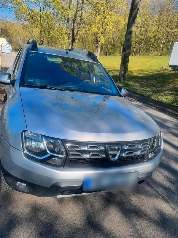 Gebraucht Dacia Duster Prestige 105 PS (77 kW) 2016 Grau SUV