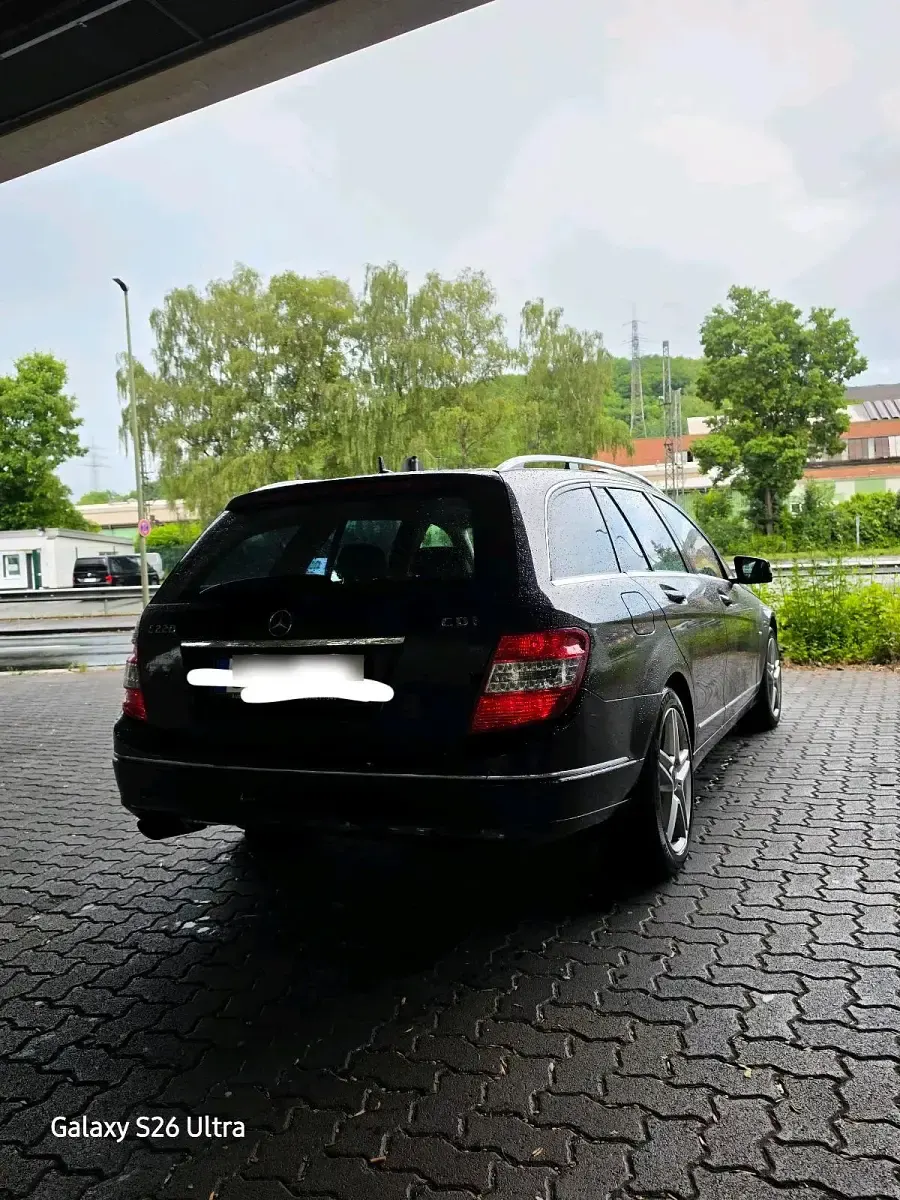 Gebraucht Mercedes C220 170 PS (125 kW) 2009 Schwarz Kombi