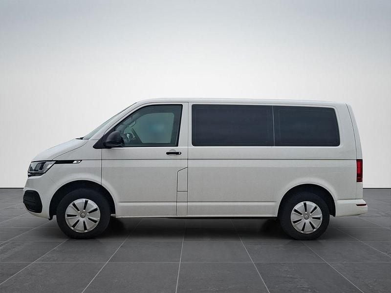Second-hand VW Multivan 150 CP (110 kW) 2022 Alb Monovolum