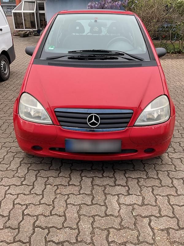 Gebraucht Mercedes A140 82 PS (60 kW) 1999 Rot Kleinwagen