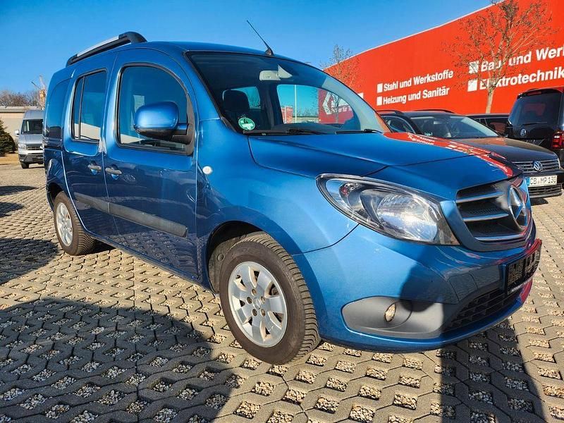 Gebraucht Mercedes Citan 111 110 PS (80 kW) 2018 Blau Kombi