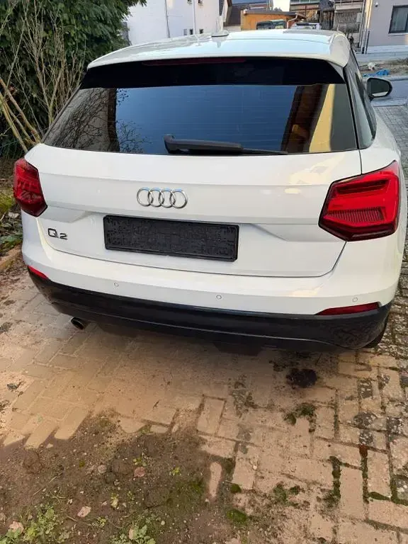 Gebraucht Audi Q2 116 PS (85 kW) 2017 Weiß SUV