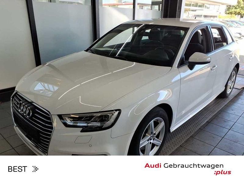 Weiß Gebraucht 2020 Audi A3 Sportback e-tron Design Limousine | 19.488 € (Guter Preis) - Bild 1/4