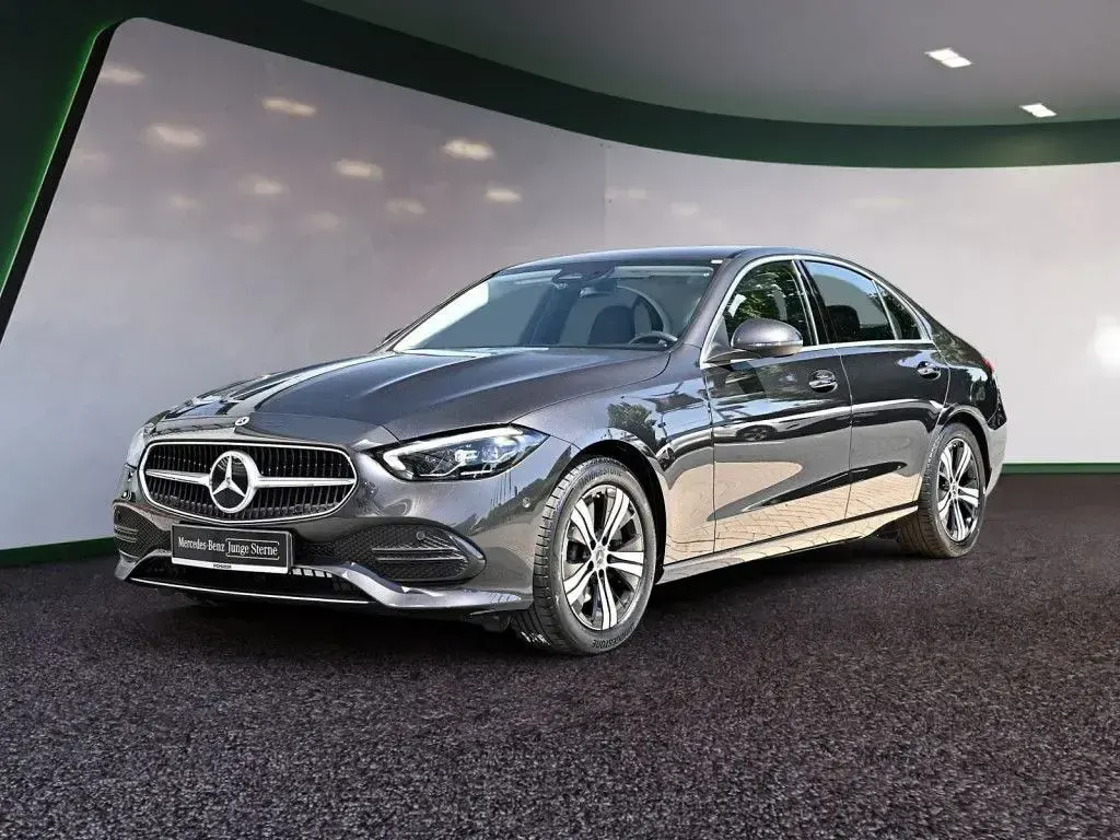 Gebraucht Mercedes C200 Advanced 163 PS (119 kW) 2025 Grau / graphitgrau Limousine