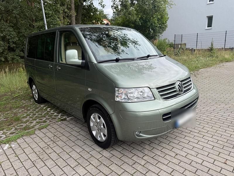 Grau Gebraucht 2004 VW T5 Highline Van | 10.999 € (Guter Preis) - Bild 1/4
