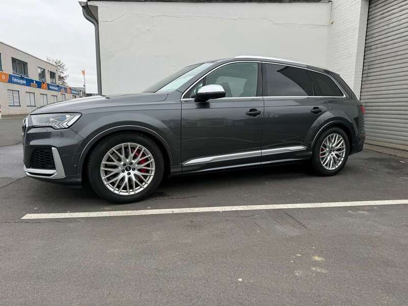 Grau Gebraucht 2020 Audi SQ7 SUV | 67.000 € (Guter Preis) - Bild 1/4
