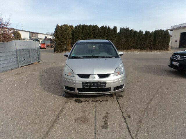 Silber Gebraucht 2006 Mitsubishi Colt Invite Limousine | 1.799 € (Etwas zu teuer) - Bild 1/4