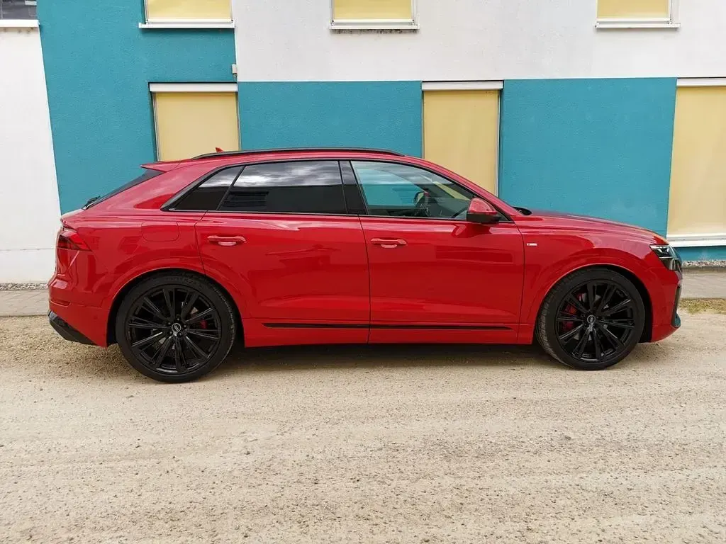 Neu Audi Q8 Sport 286 PS (210 kW) 2026 Rot SUV