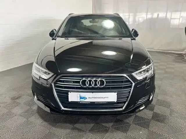 Gebraucht Audi A3 S-Line 2019 Andere Limousine
