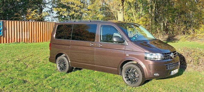 Violet Gebraucht 2013 VW T5 Startline Van | 19.999 € (Etwas zu teuer) - Bild 1/4