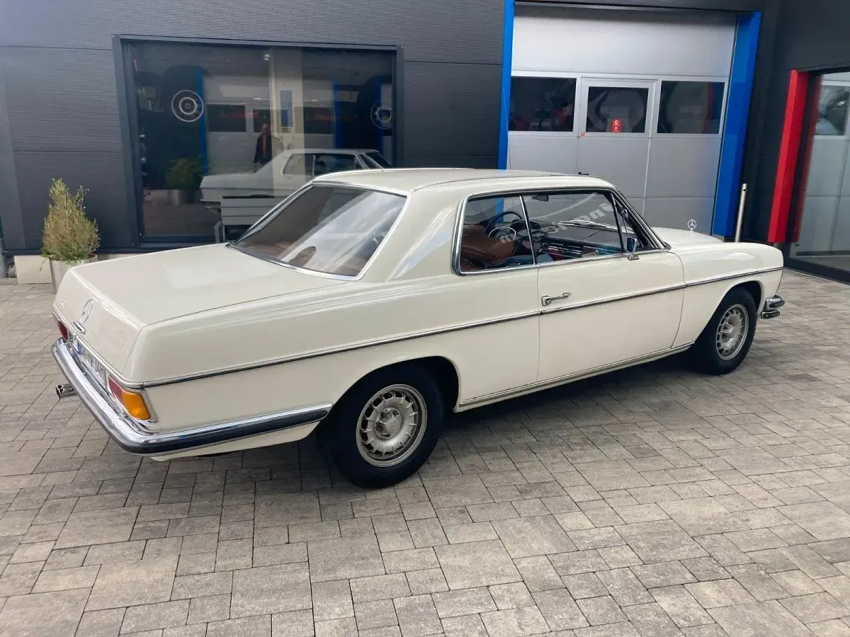 Gebraucht Mercedes 250 150 PS (110 kW) 1969 Weiß Coupé