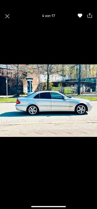 Gebraucht Mercedes E240 179 PS (131 kW) 2002 Silber Limousine