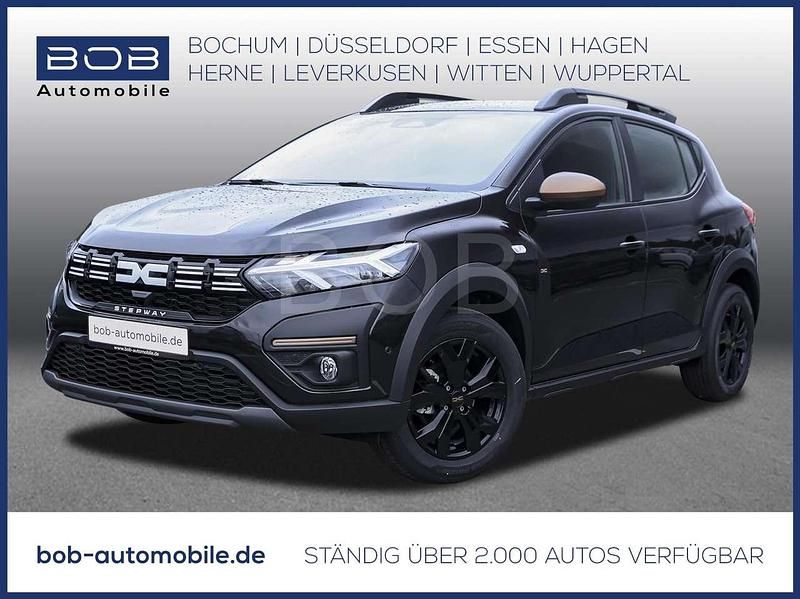 Perlmuttschwarz Gebraucht 2025 Dacia Sandero Extreme Kleinwagen | 21.666 € (Etwas zu teuer) - Bild 1/3