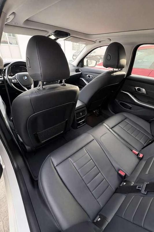 Gebraucht BMW 320 Luxury Line 190 PS (139 kW) 2020 Weiß Kombi