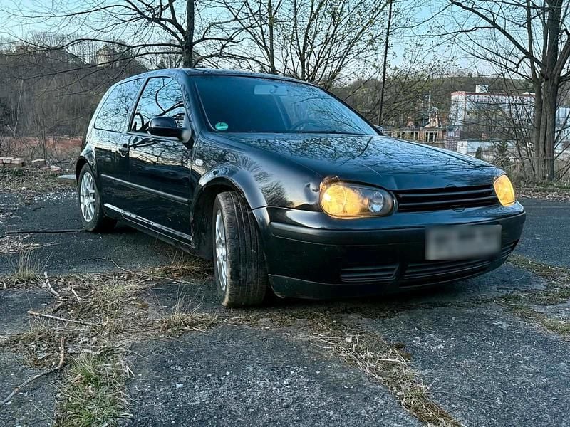 Gebraucht VW Golf 100 PS (73 kW) 2002 Schwarz Coupé