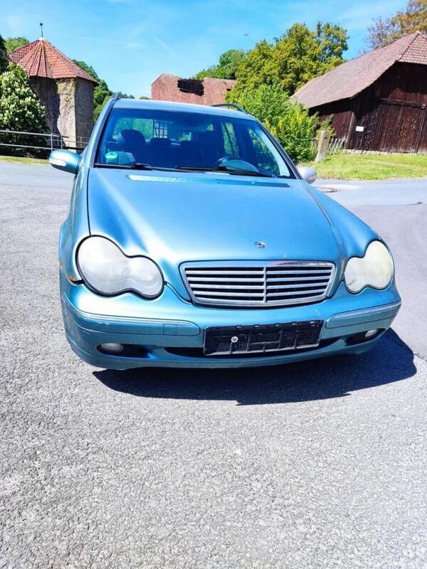 Blau Gebraucht 2002 Mercedes C220 Elegance Kombi | 1.000 € (Fairer Preis) - Bild 1/4