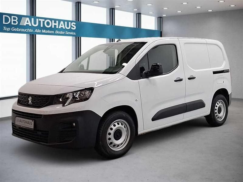 Weiß Gebraucht 2023 Peugeot Partner Premium Van / Kleinbus | 17.490 € (Fairer Preis) - Bild 1/4