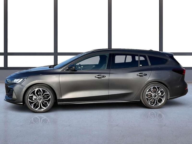 Usata Ford Focus ST-Line X 155 CV (114 kW) 2024 Blu Station wagon