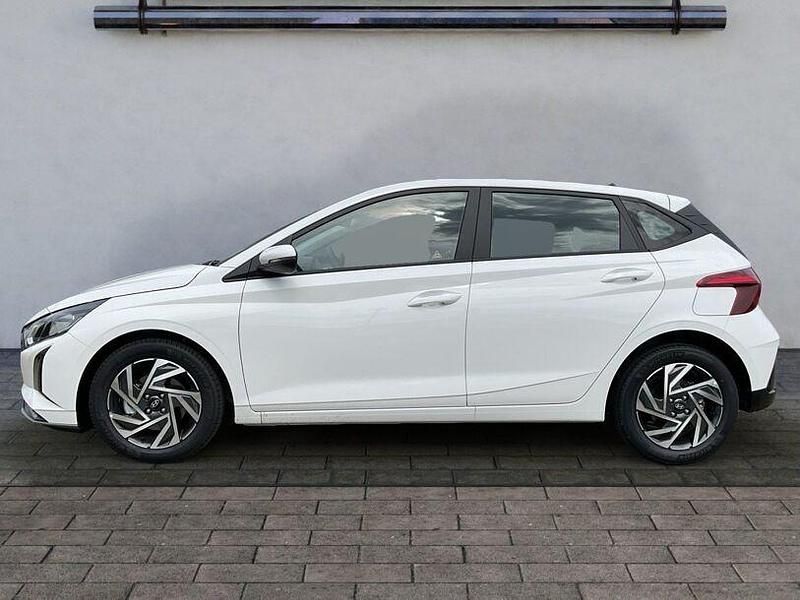 Gebraucht Hyundai i20 Trend 2025 Weiss Kleinwagen