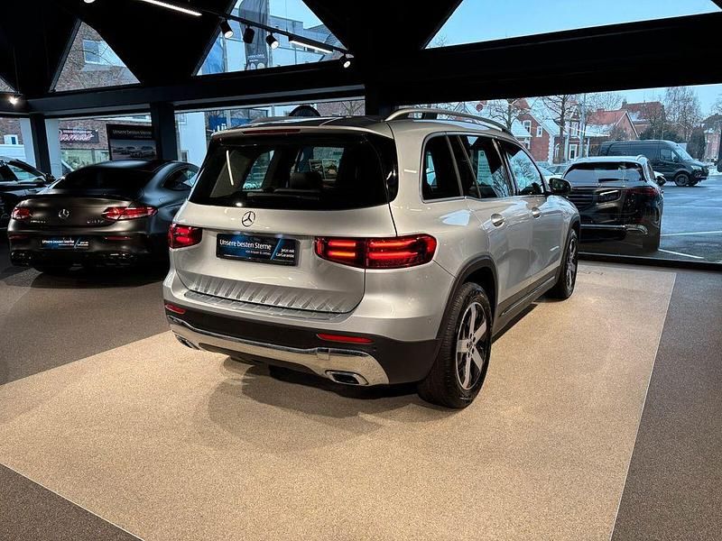 Gebraucht Mercedes GLB200 Progressive 150 PS (110 kW) 2024 Lack hightechsilber SUV