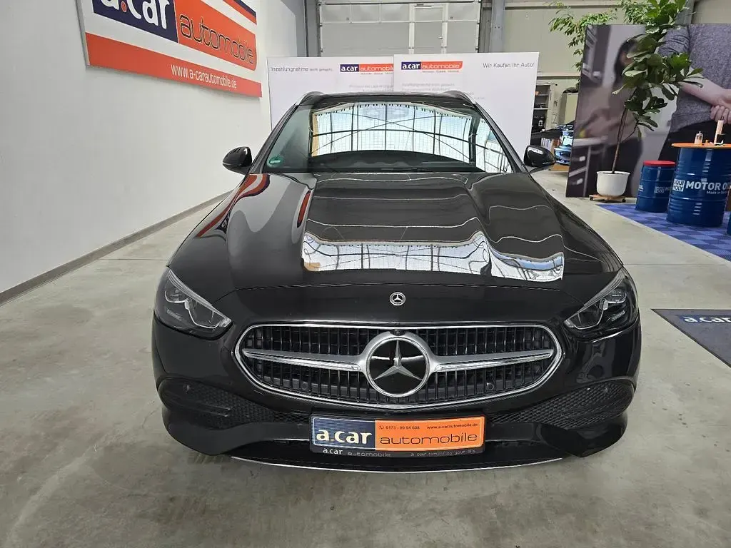 Gebraucht Mercedes C300e 204 PS (150 kW) 2023 Grau Kombi