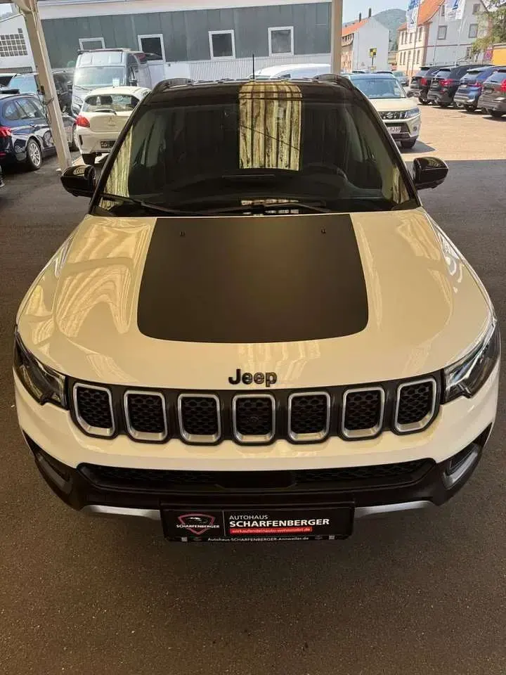 Gebraucht Jeep Compass 179 PS (131 kW) 2024 Weiß SUV