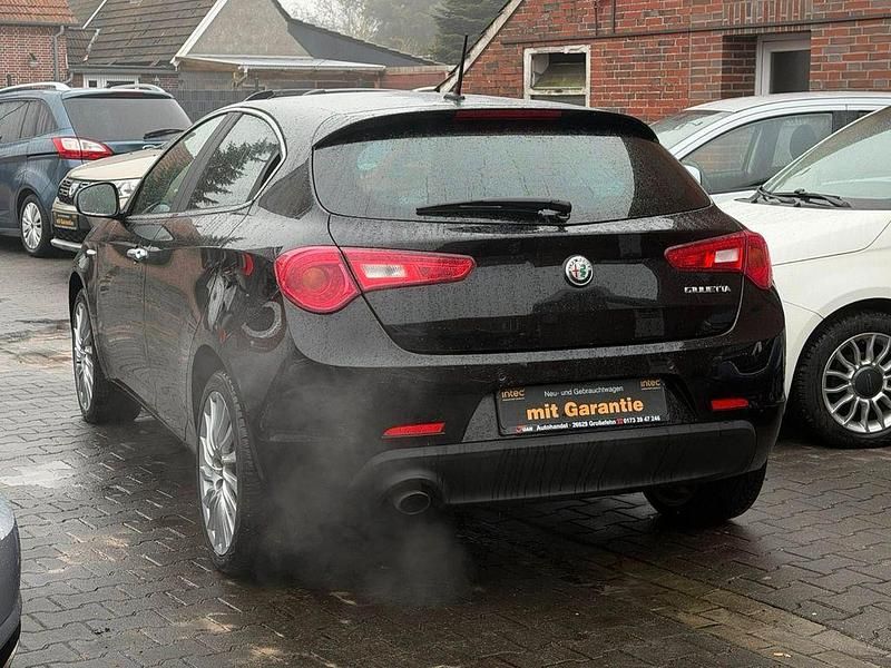 Gebraucht Alfa Romeo Giulietta Super 150 PS (110 kW) 2016 Schwarz Kleinwagen