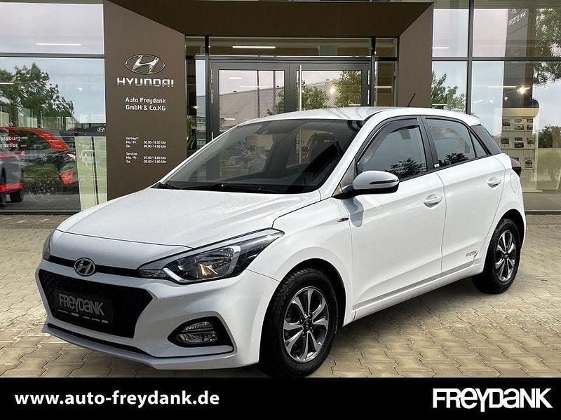 Polar white Gebraucht 2020 Hyundai i20 Trend Kleinwagen | 13.499 € (Fairer Preis) - Bild 1/4